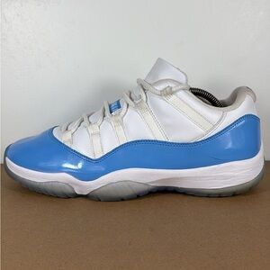 Nike Air Jordan Retro 11 Low UNC 2017 528895106 Size 10.5 Men